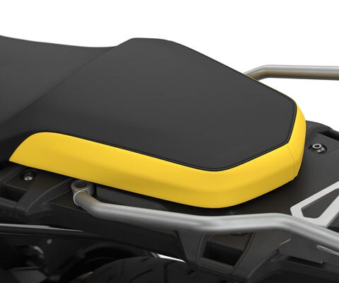 We see the seat in black-yellow