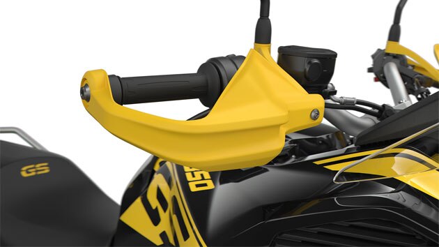 We see the yellow hand guard.